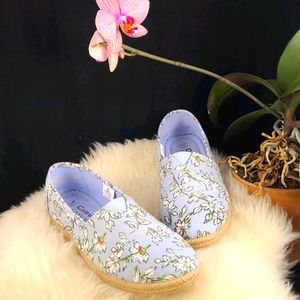 Sky blue floral espadrilles